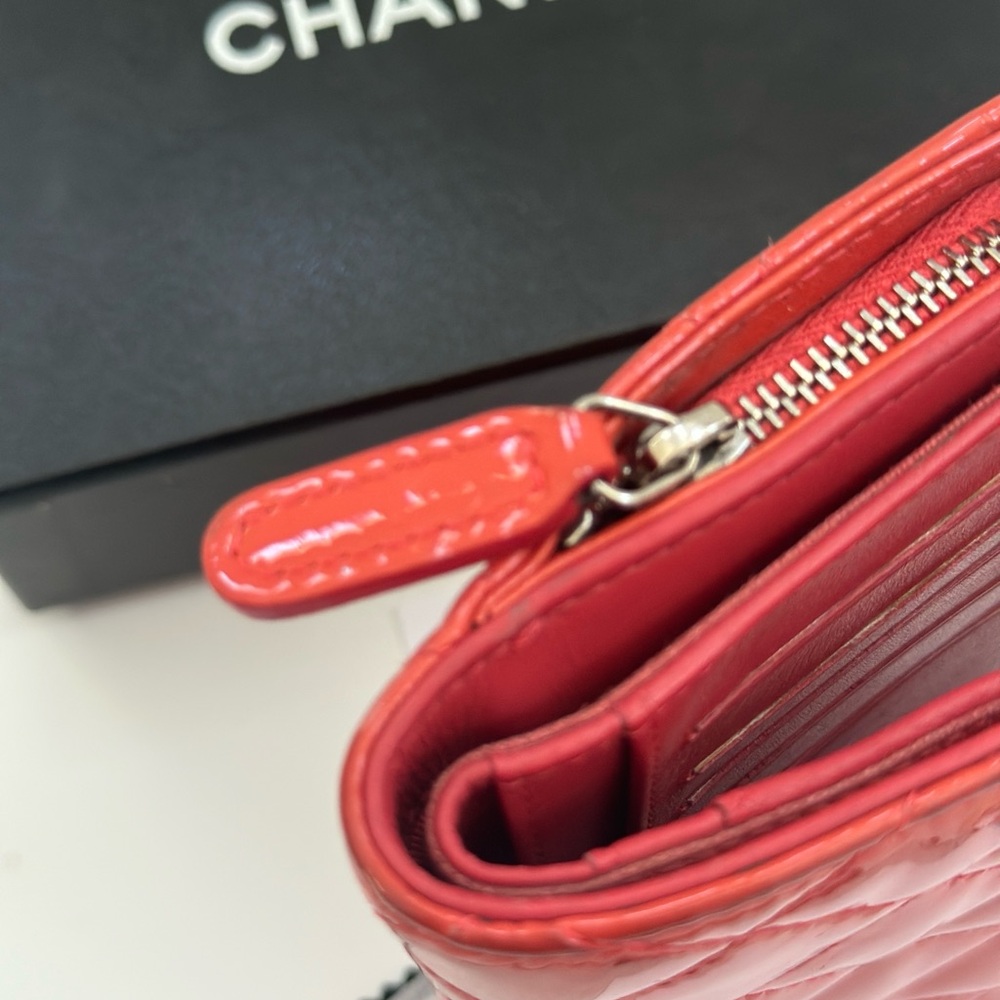 CHANEL Red Patent Quilted Leather Snap Wallet - Picture 9 of 11
